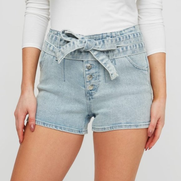 Guess Pants - GUESS Magnolia Belted Denim Shorts sz 27